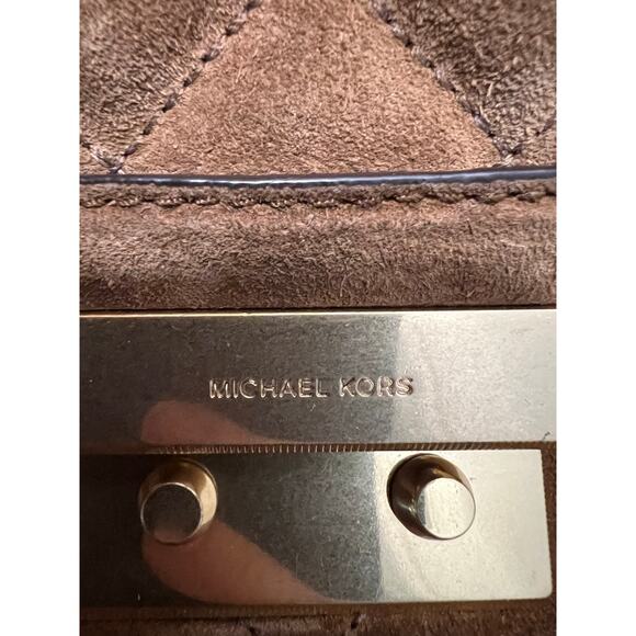 Michael Kors Quilted Suede Shoulder Bag with Gold Chain Strap Brown - Picture 2 of 13